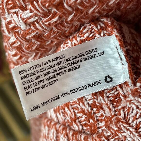 Universal Thread • Rust Heathered Chunky Sweater - Picture 6 of 6